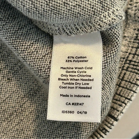 Talbots Womens Med Petite 3/4 Bell Sleeve Black White Geometric Print Blouse Top - Picture 5 of 7